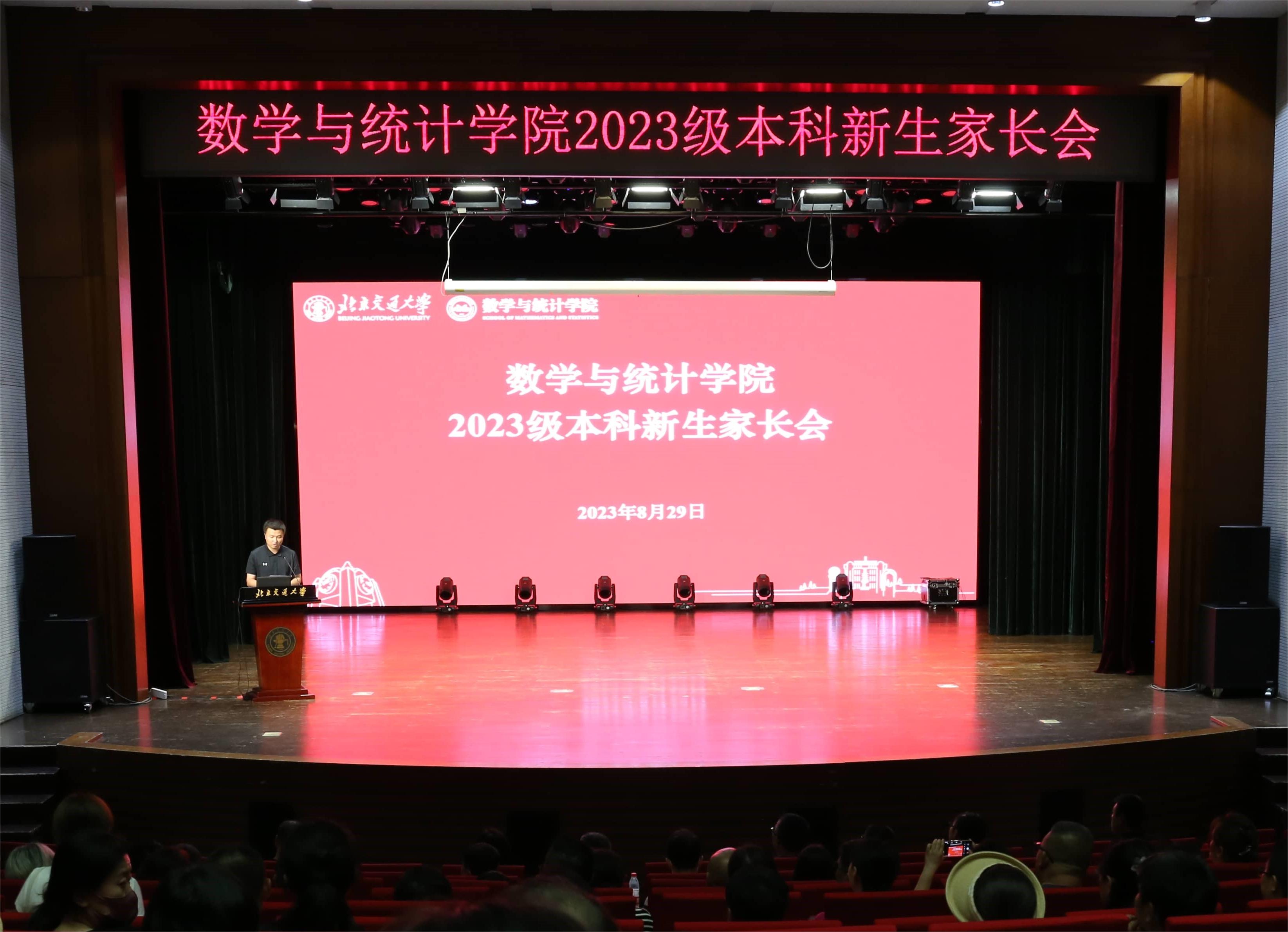 590348437.jpg 01.jpg