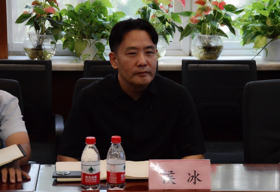 232350396.jpg 02.jpg